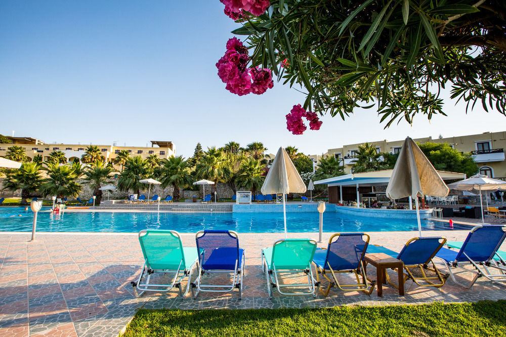 Langley Resort Almirida Bay Exterior foto