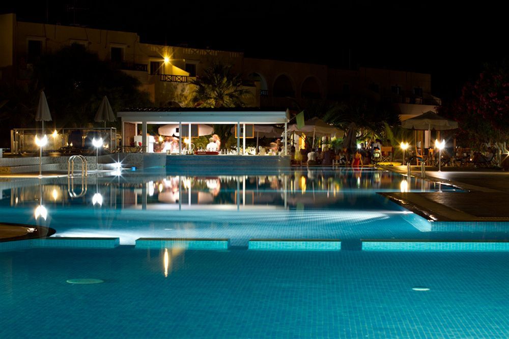 Langley Resort Almirida Bay Exterior foto