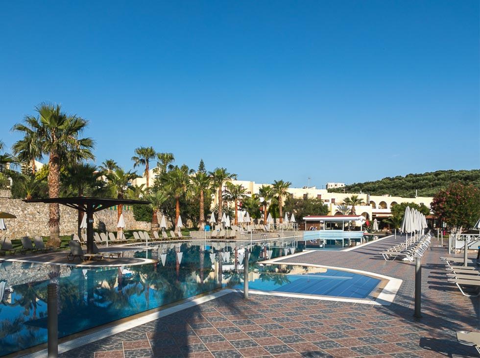 Langley Resort Almirida Bay Exterior foto