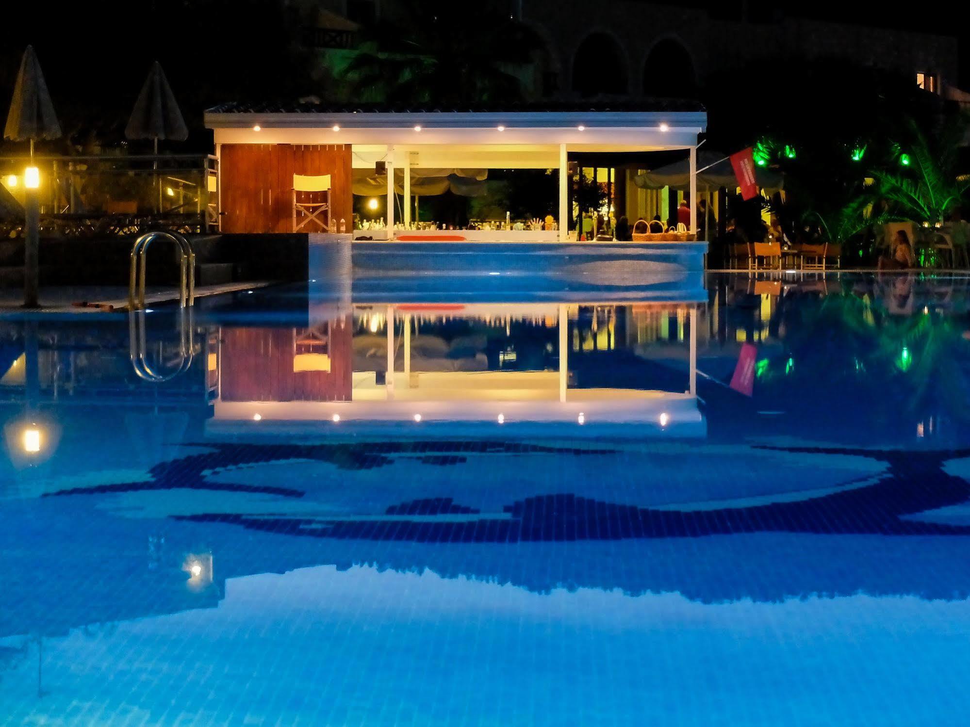 Langley Resort Almirida Bay Exterior foto